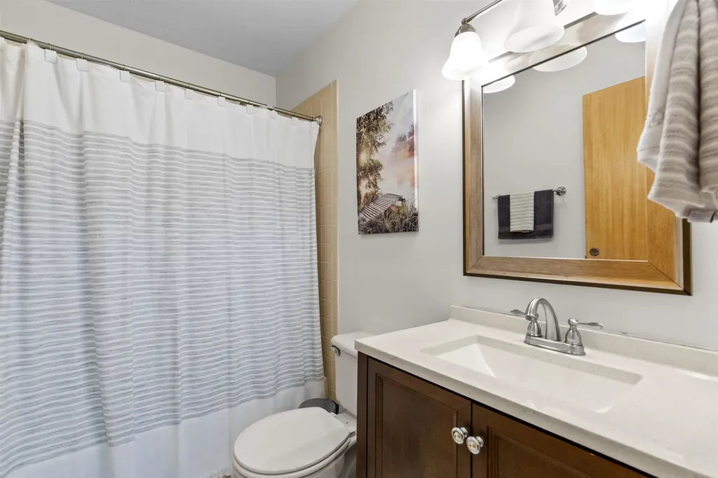 23 Starboard Way Laconia NH 03246