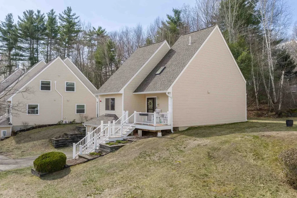 23 Starboard Way Laconia NH 03246