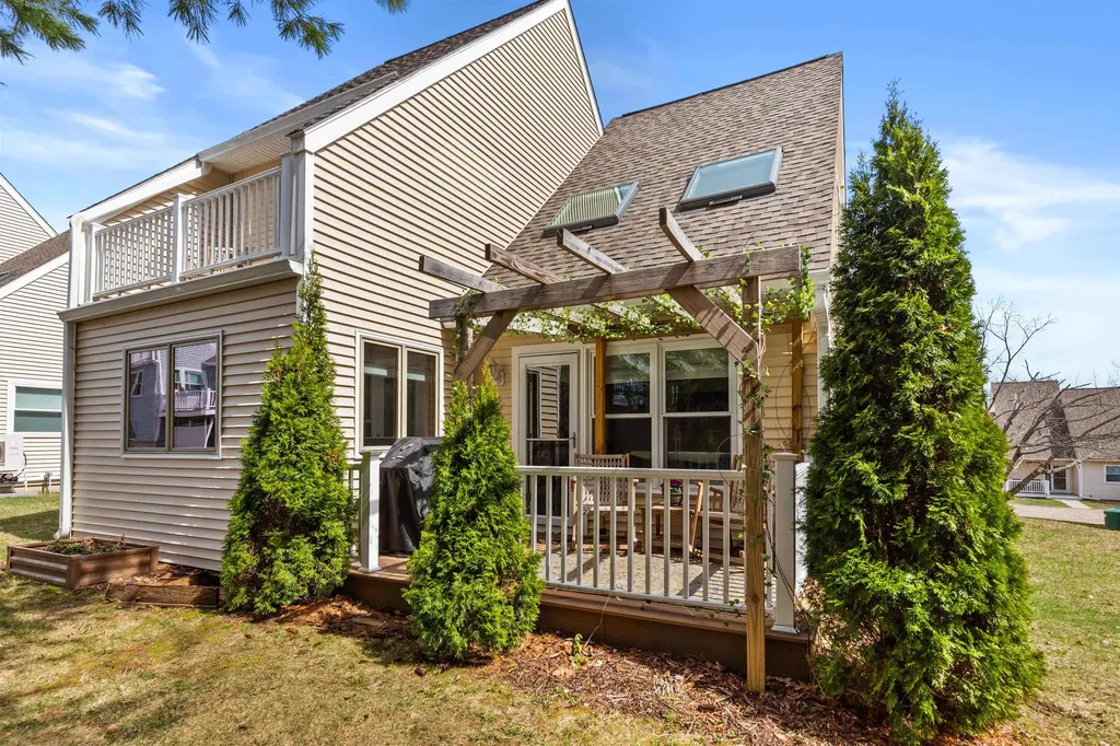 23 Starboard Way Laconia NH 03246