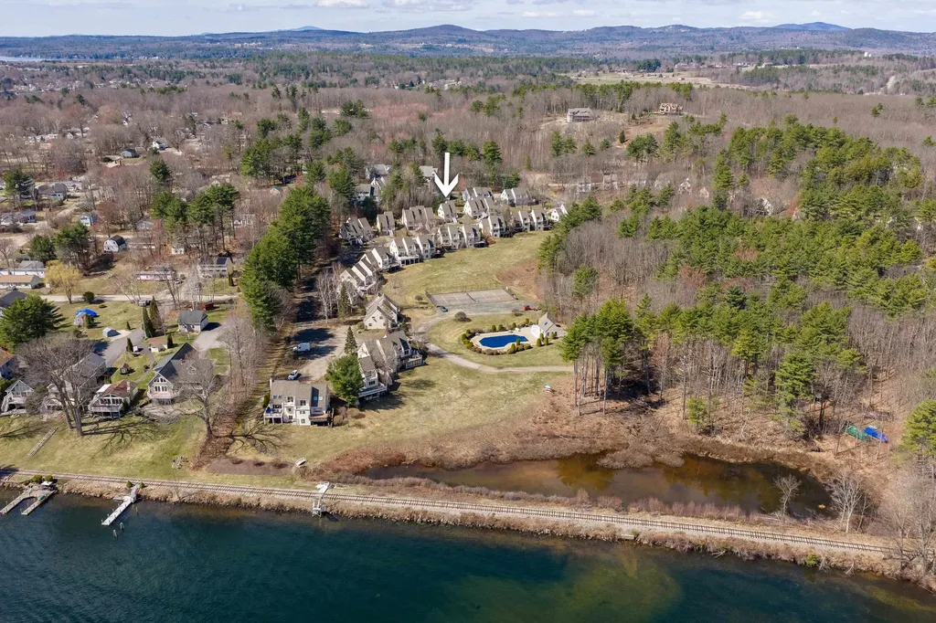 23 Starboard Way Laconia NH 03246
