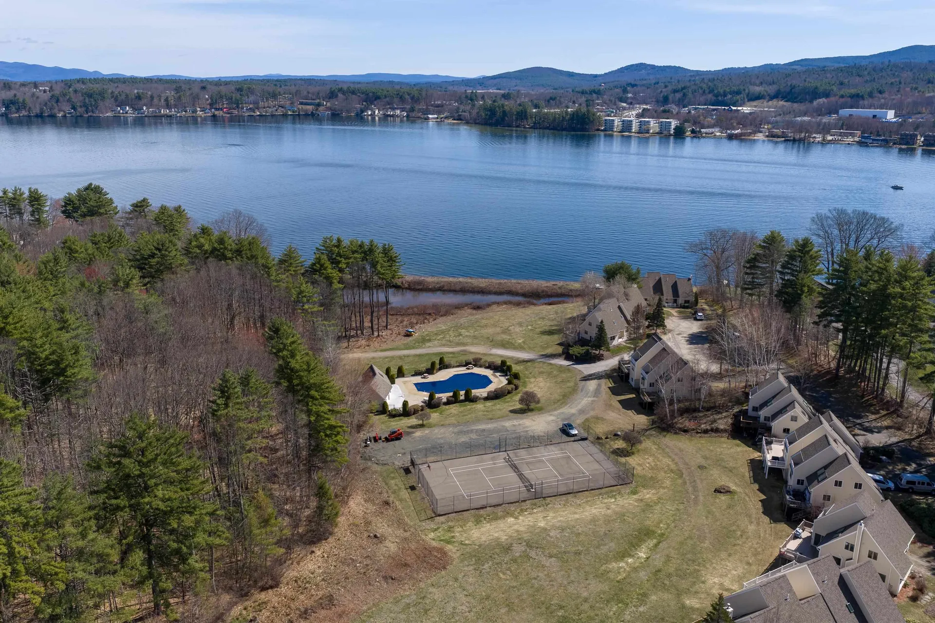 23 Starboard Way Laconia NH 03246