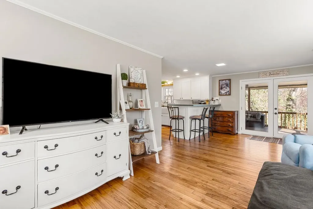 11 Fairway Drive Amherst NH 03031