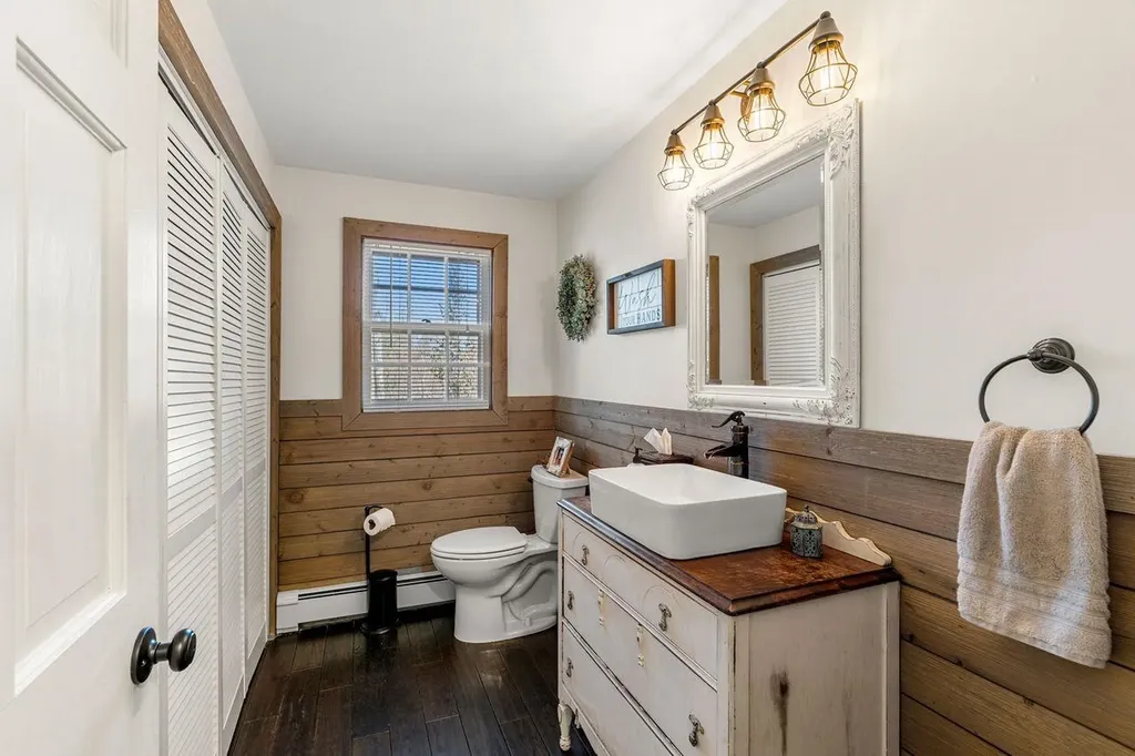 11 Fairway Drive Amherst NH 03031
