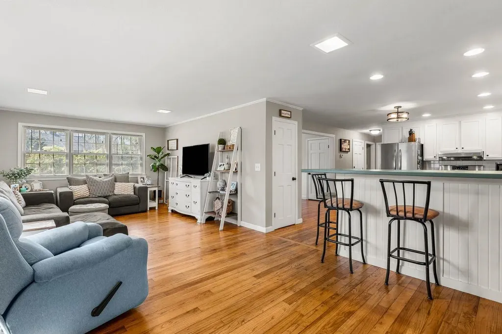 11 Fairway Drive Amherst NH 03031