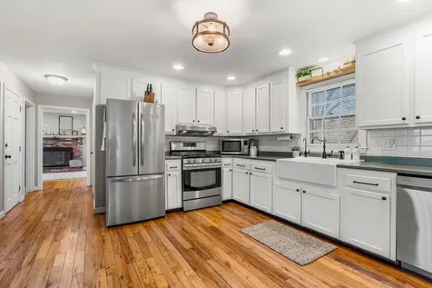 11 Fairway Drive Amherst NH 03031