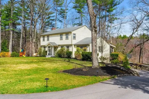 11 Fairway Drive Amherst NH 03031