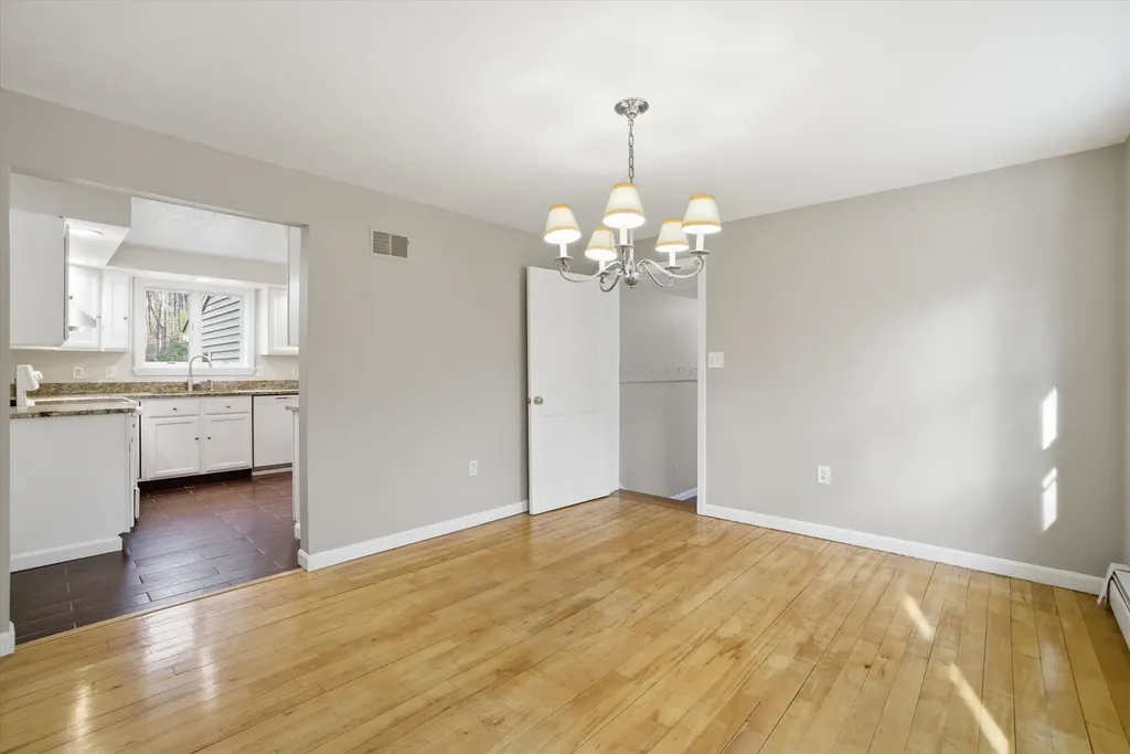 23 Mcquestion Road Merrimack NH 03054
