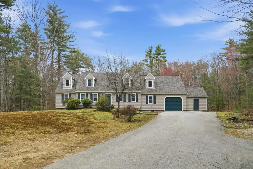 23 Mcquestion Road Merrimack NH 03054