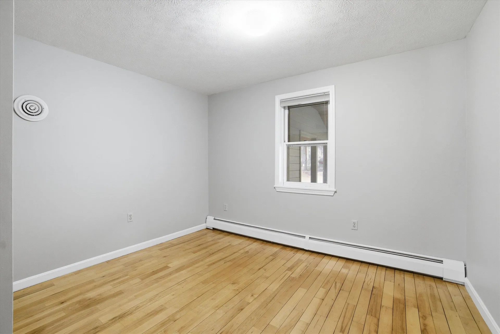 23 Mcquestion Road Merrimack NH 03054