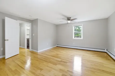 23 Mcquestion Road Merrimack NH 03054