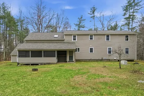 23 Mcquestion Road Merrimack NH 03054
