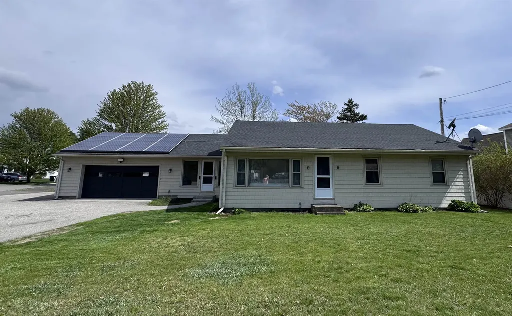 734 W Hollis Street Nashua NH 03062