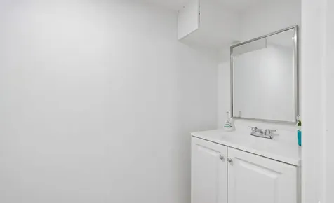 734 W Hollis Street Nashua NH 03062