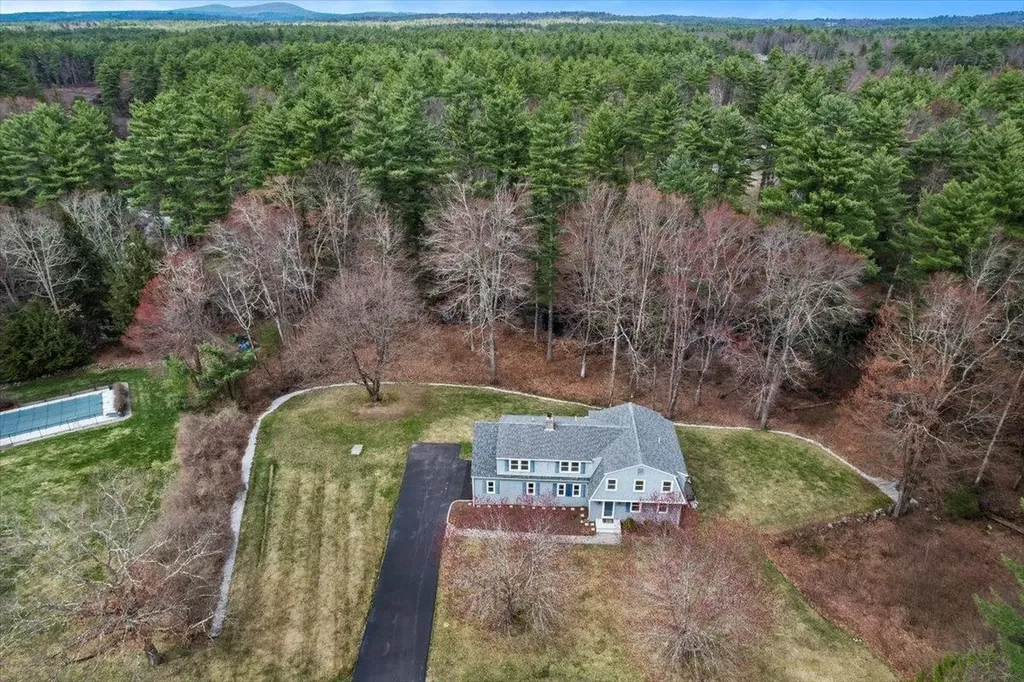 20 French Court Merrimack NH 03054