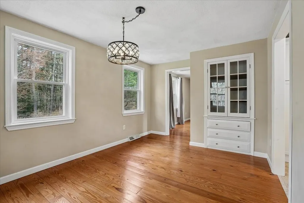 20 French Court Merrimack NH 03054