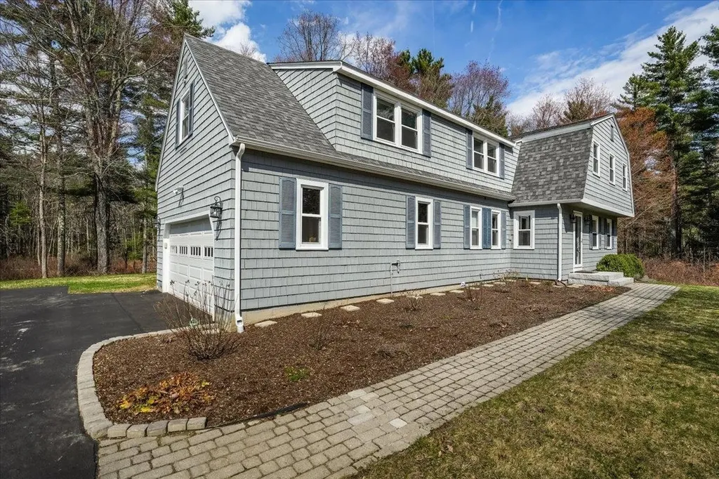 20 French Court Merrimack NH 03054