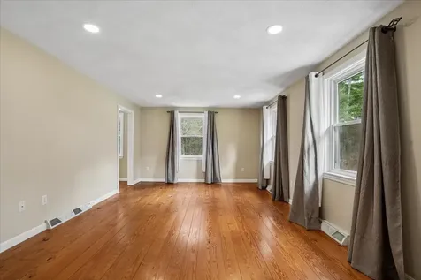 20 French Court Merrimack NH 03054