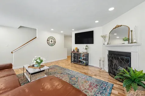 11 Winrow Drive Merrimack NH 03054