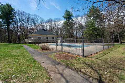 11 Winrow Drive Merrimack NH 03054