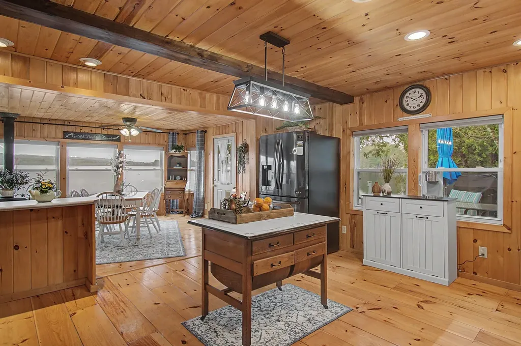 326 Mullen Shore Road Franklin VT 05457