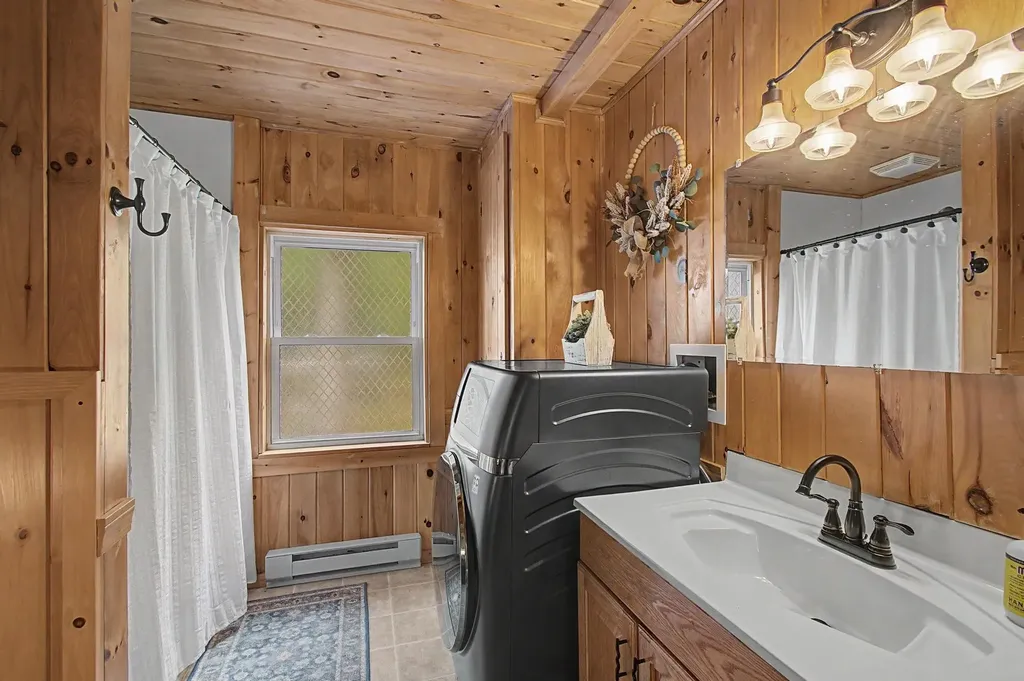 326 Mullen Shore Road Franklin VT 05457