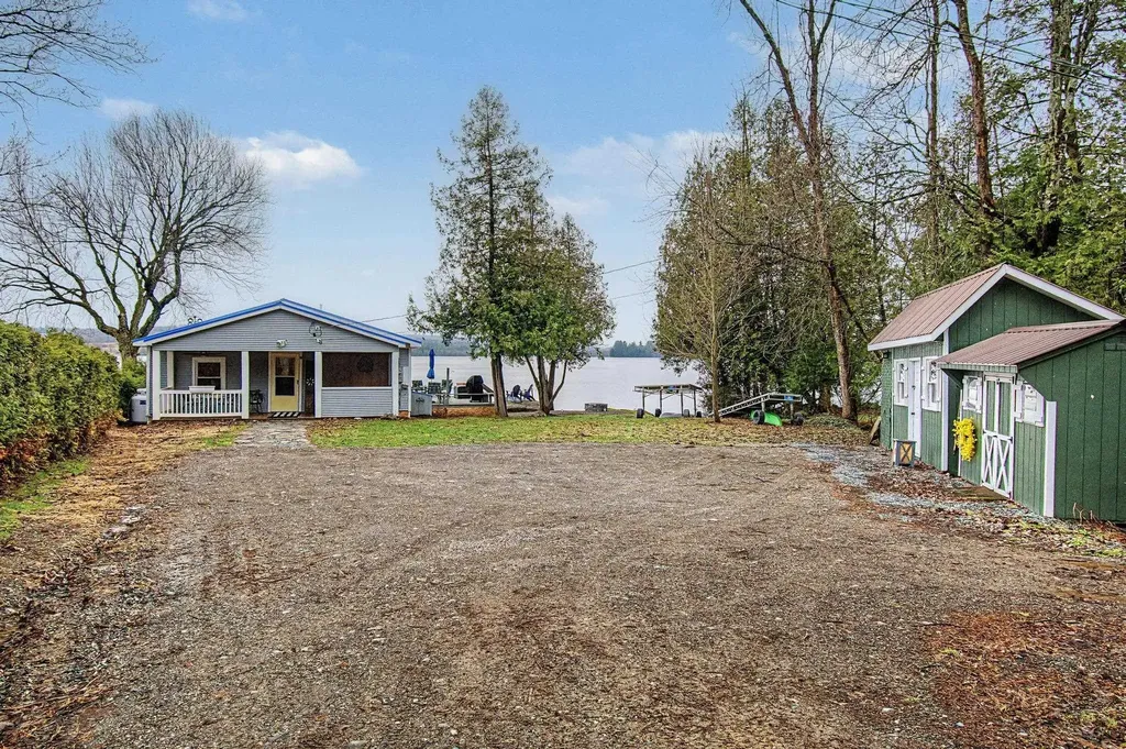 326 Mullen Shore Road Franklin VT 05457