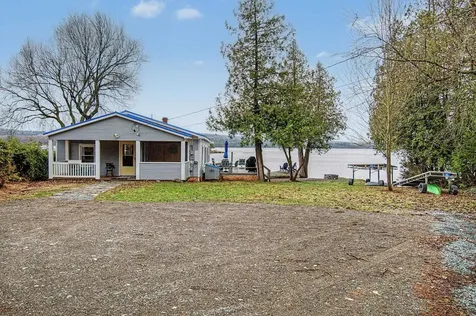 326 Mullen Shore Road Franklin VT 05457