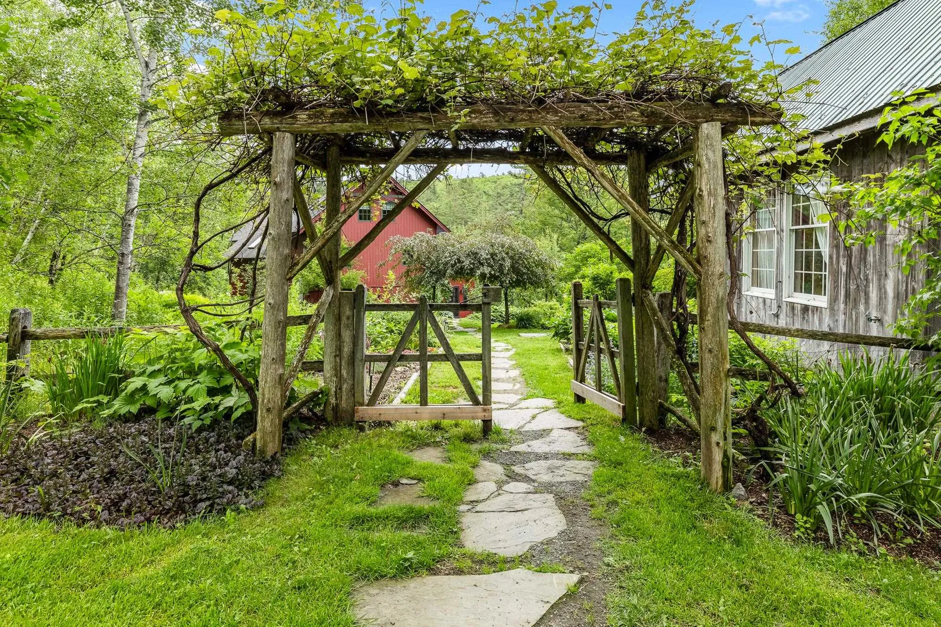 Norwich VT, 1355 Podunk Road