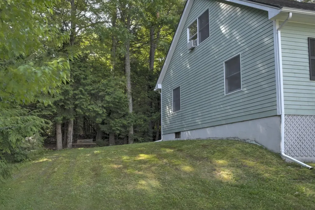 20 Shadowland Road Alstead NH 03602