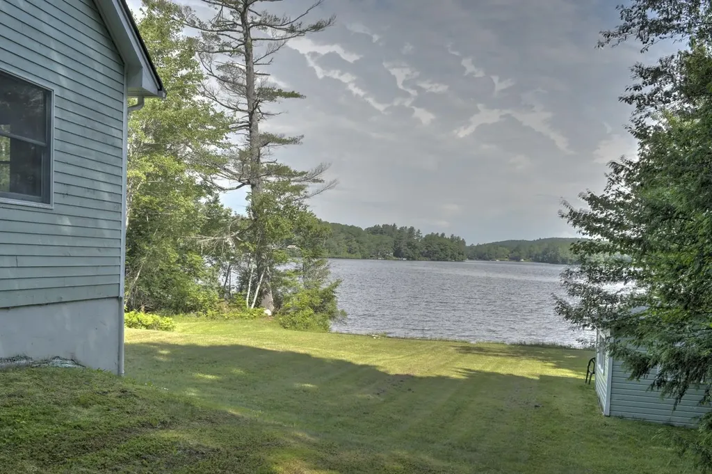 20 Shadowland Road Alstead NH 03602