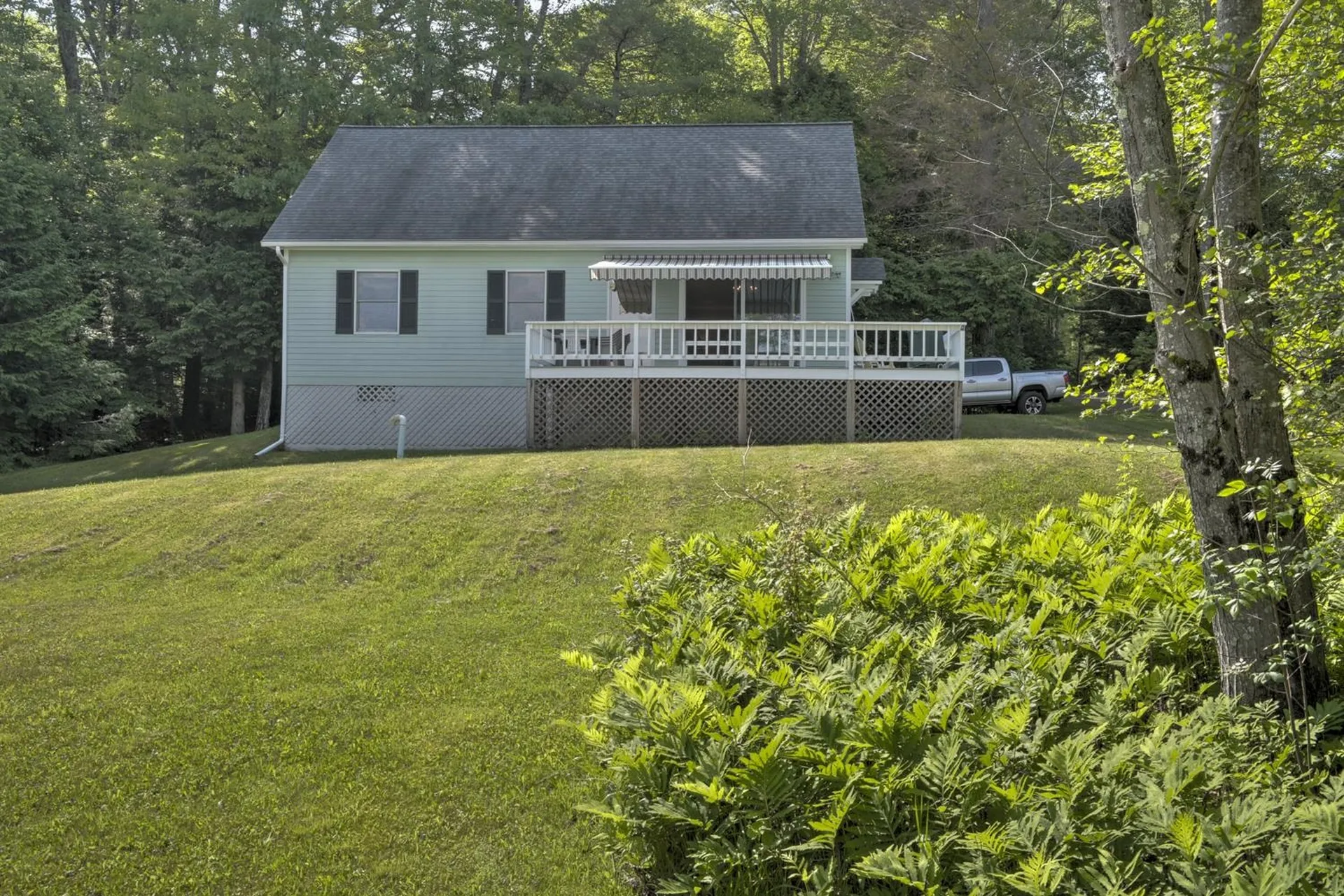 20 Shadowland Road Alstead NH 03602