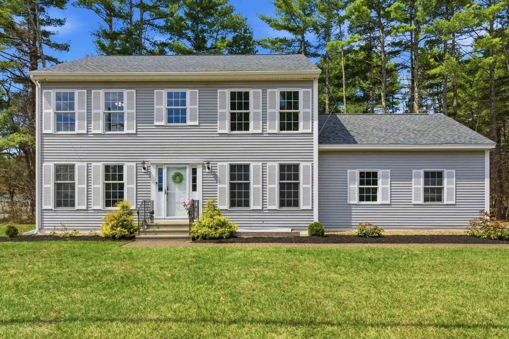 8 Matthews Road Swanzey NH 03446