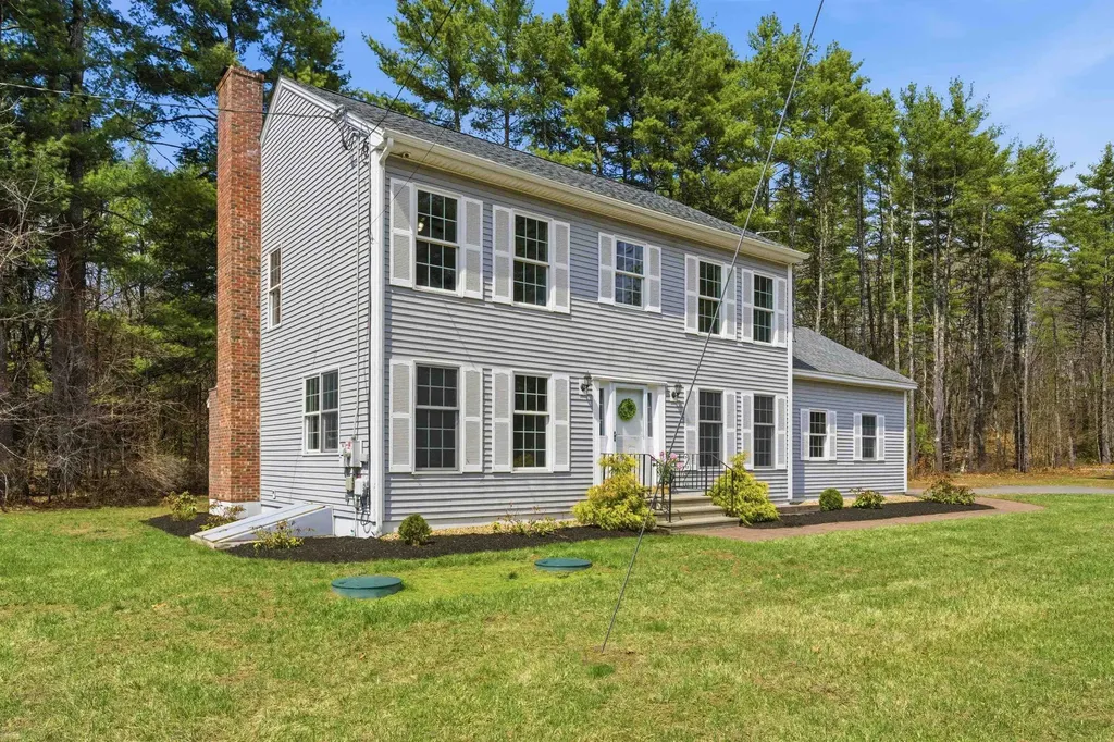 8 Matthews Road Swanzey NH 03446