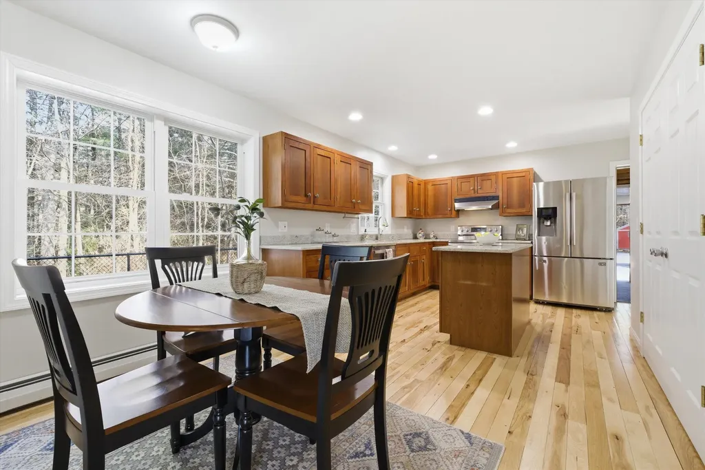 8 Matthews Road Swanzey NH 03446