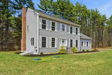 8 Matthews Road Swanzey NH 03446