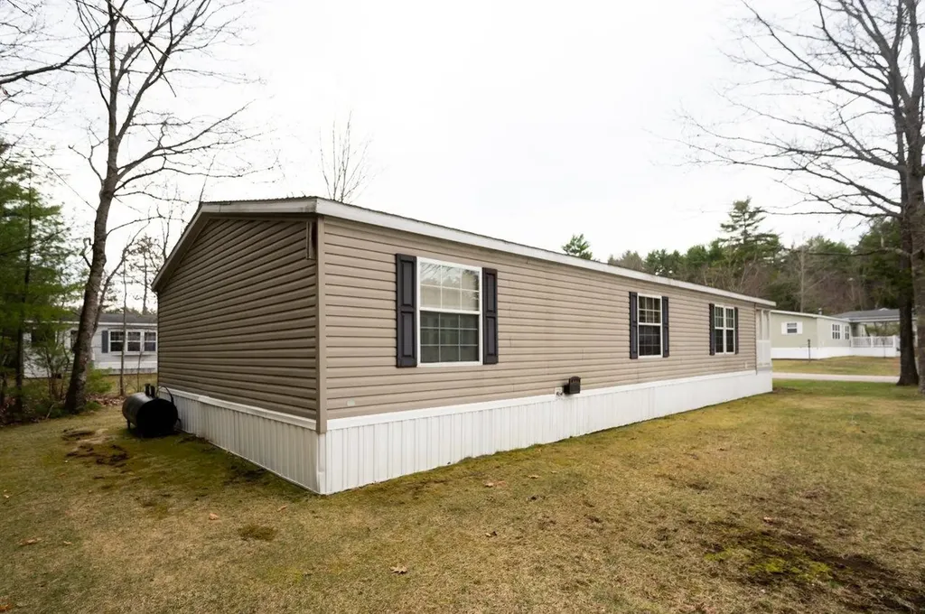 152 Eagle Drive Rochester NH 03868