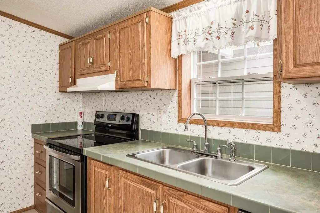 152 Eagle Drive Rochester NH 03868