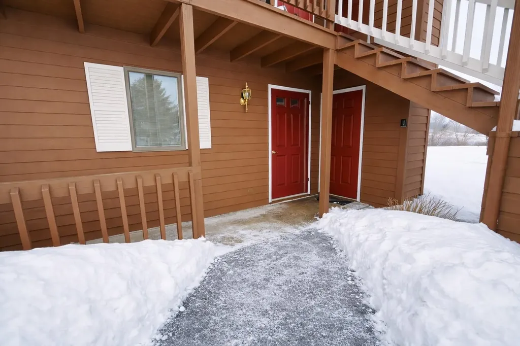 244 Holbrook Bay Commons Newport Town VT 05857