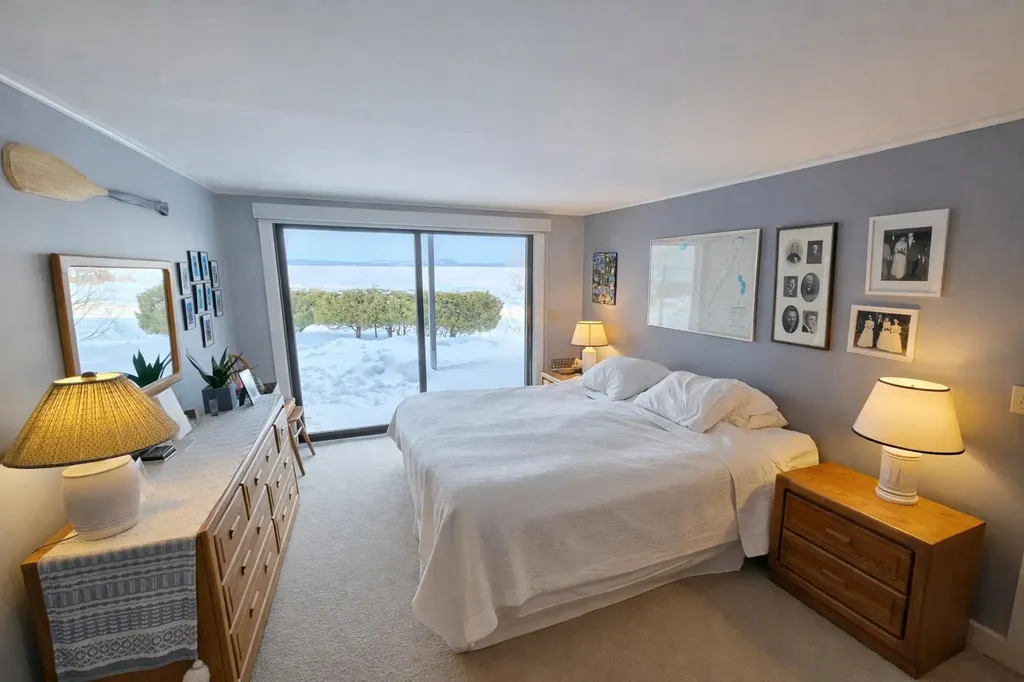 244 Holbrook Bay Commons Newport Town VT 05857