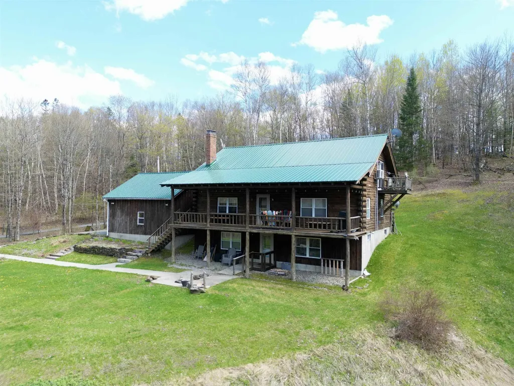 228 Juniper Lane Lyndon VT 05851