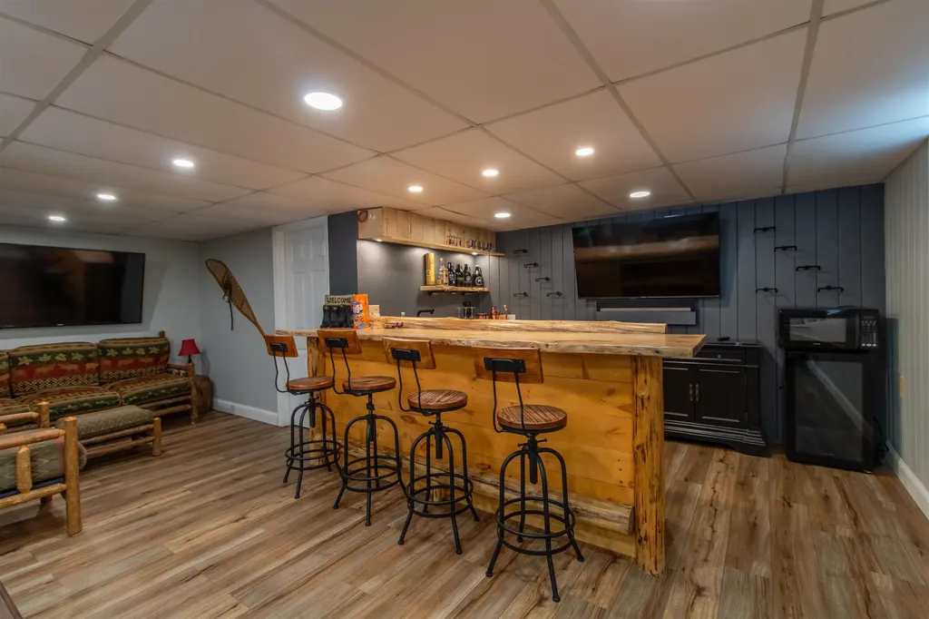 228 Juniper Lane Lyndon VT 05851