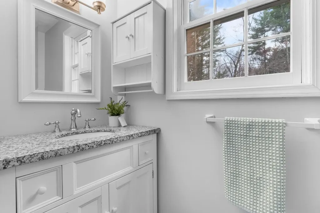 1 Cote Drive Pelham NH 03076