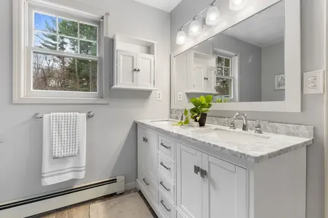 1 Cote Drive Pelham NH 03076