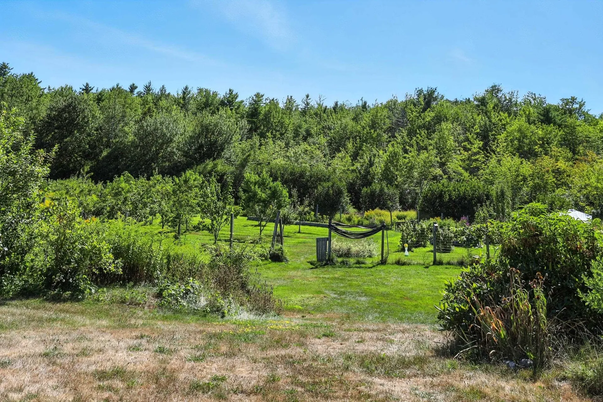 109 Old Center Road Deerfield NH 03037