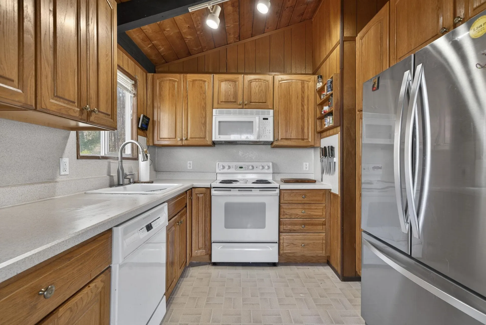 5 Winsor Way New Durham NH 03855