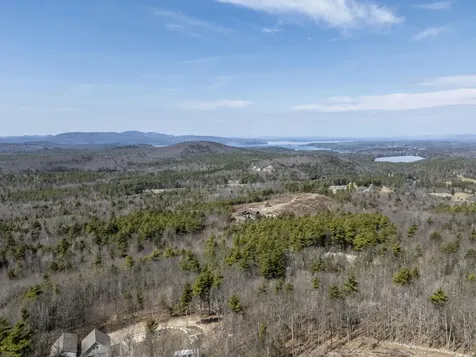 5 Winsor Way New Durham NH 03855