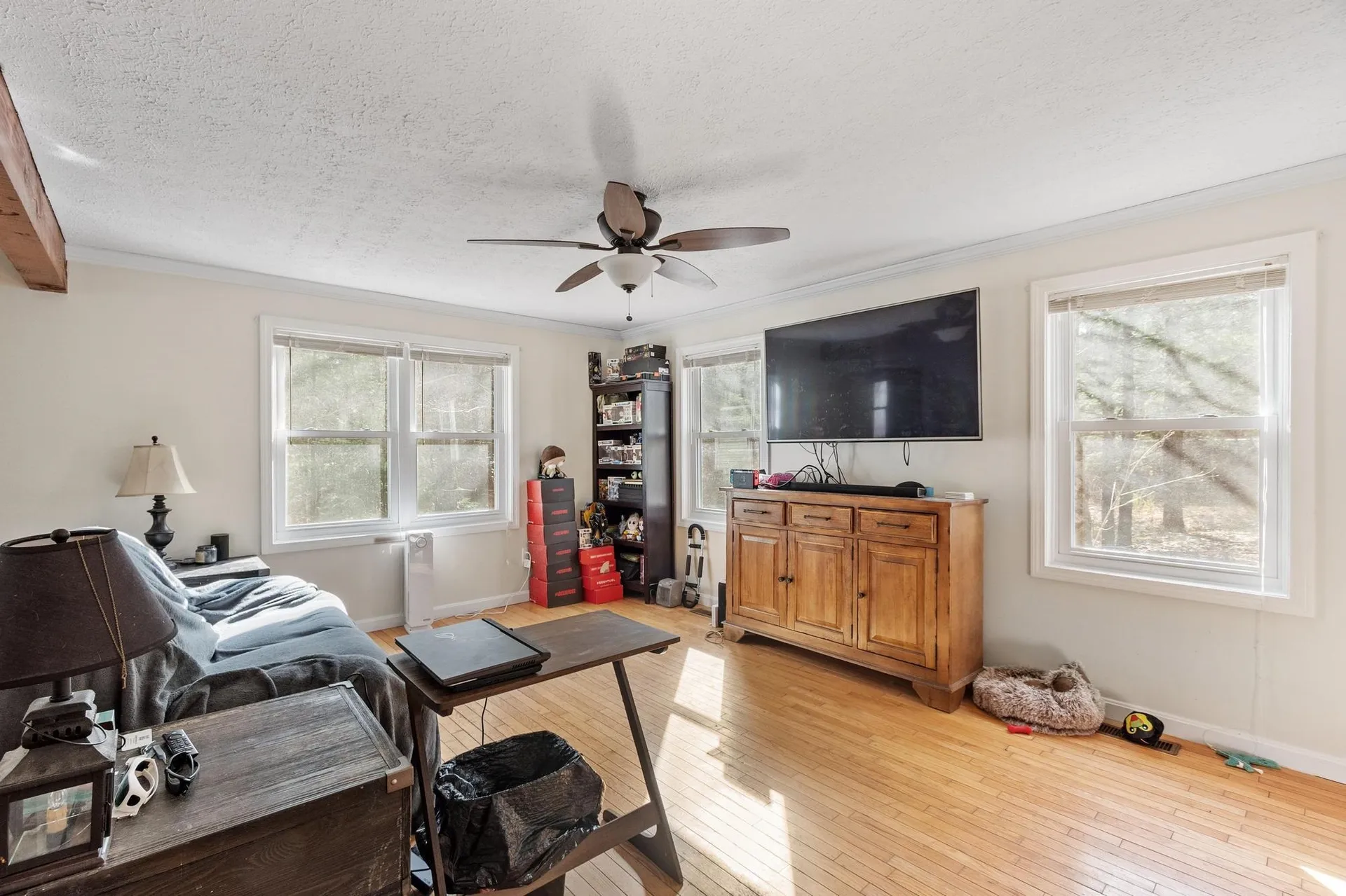 61 Beaver Pond Road Weare NH 03281-5801