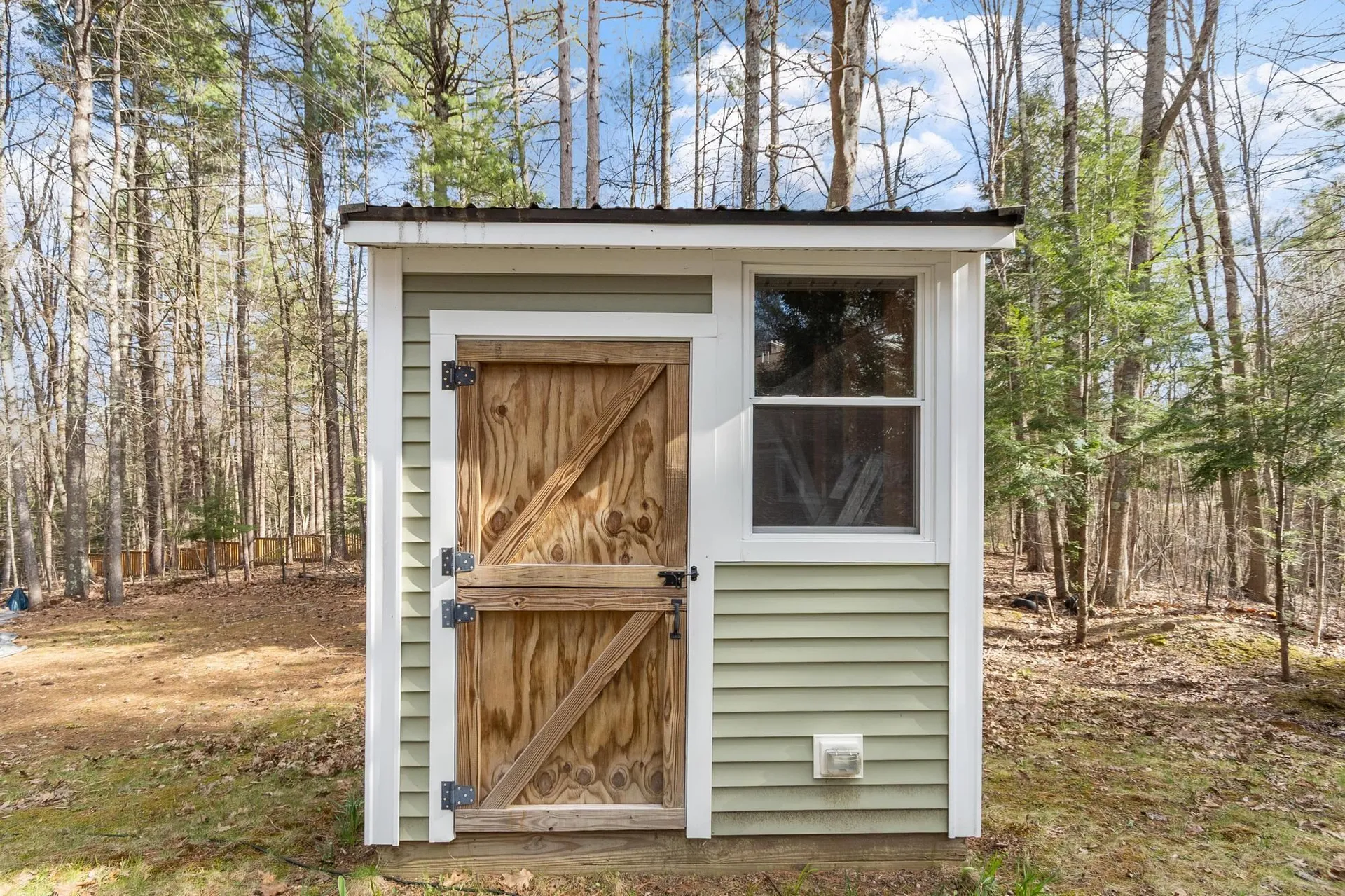 61 Beaver Pond Road Weare NH 03281-5801