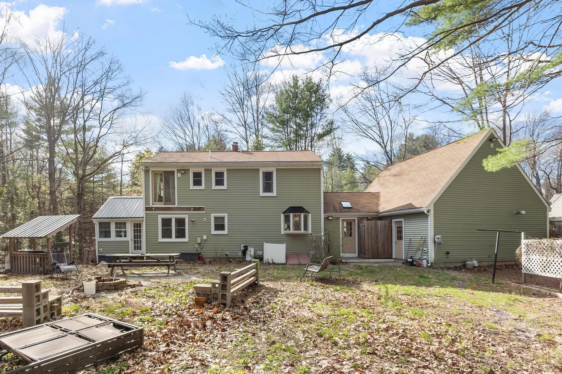 61 Beaver Pond Road Weare NH 03281-5801