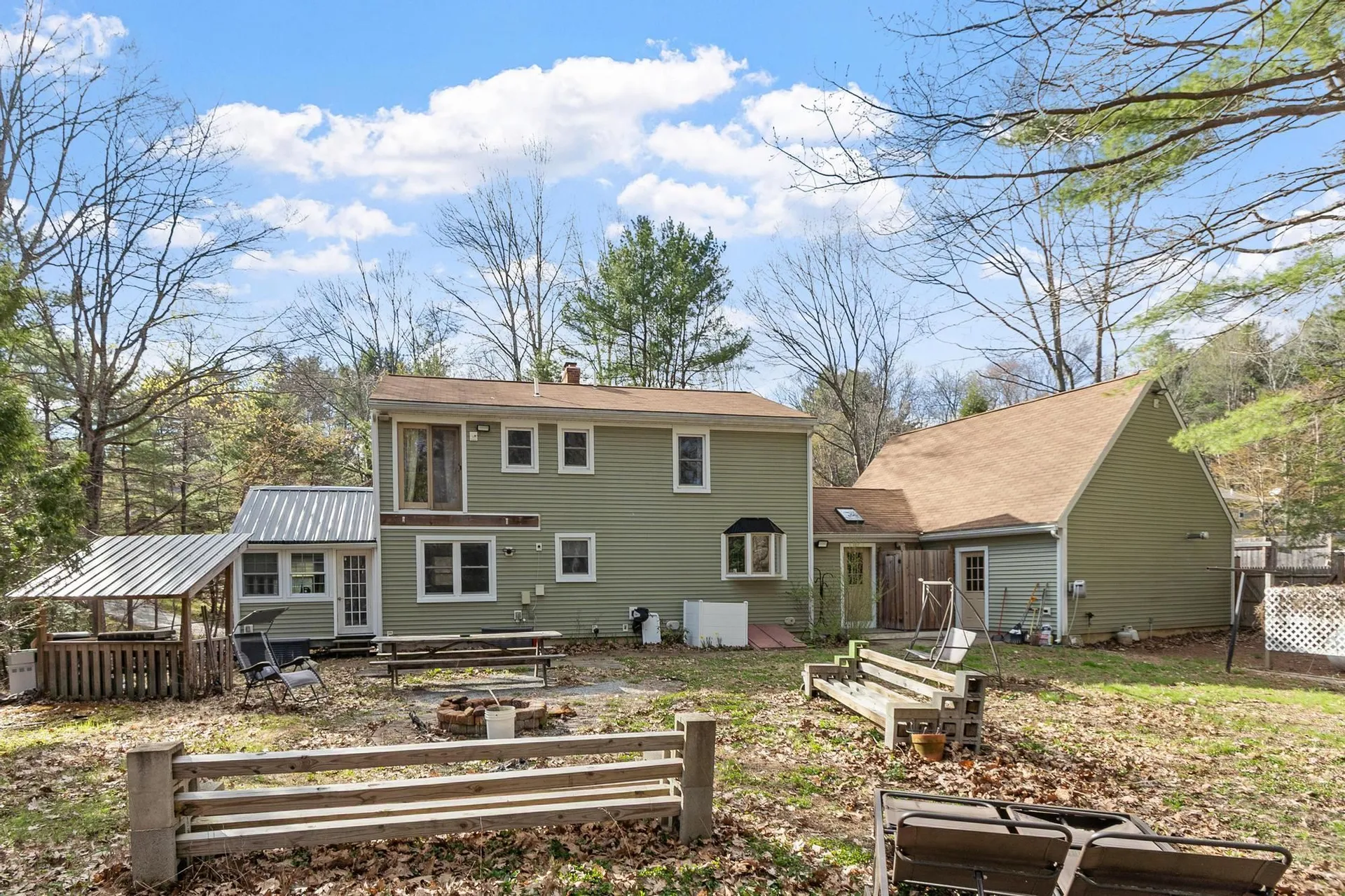 61 Beaver Pond Road Weare NH 03281-5801